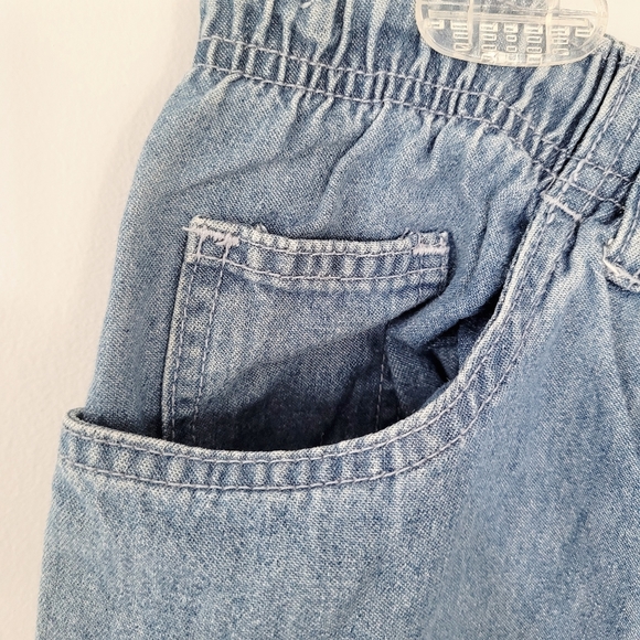 Vintage High Rise Lightweight Medium Wash Denim Straight Leg Cropped Jeans - Picture 5 of 8